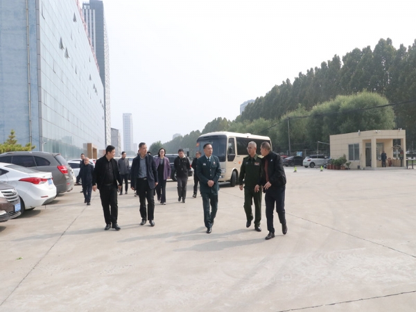縣委常委、縣人武部部長及濟寧市軍分區調研小(xiǎo)組到我(wǒ)公(gōng)